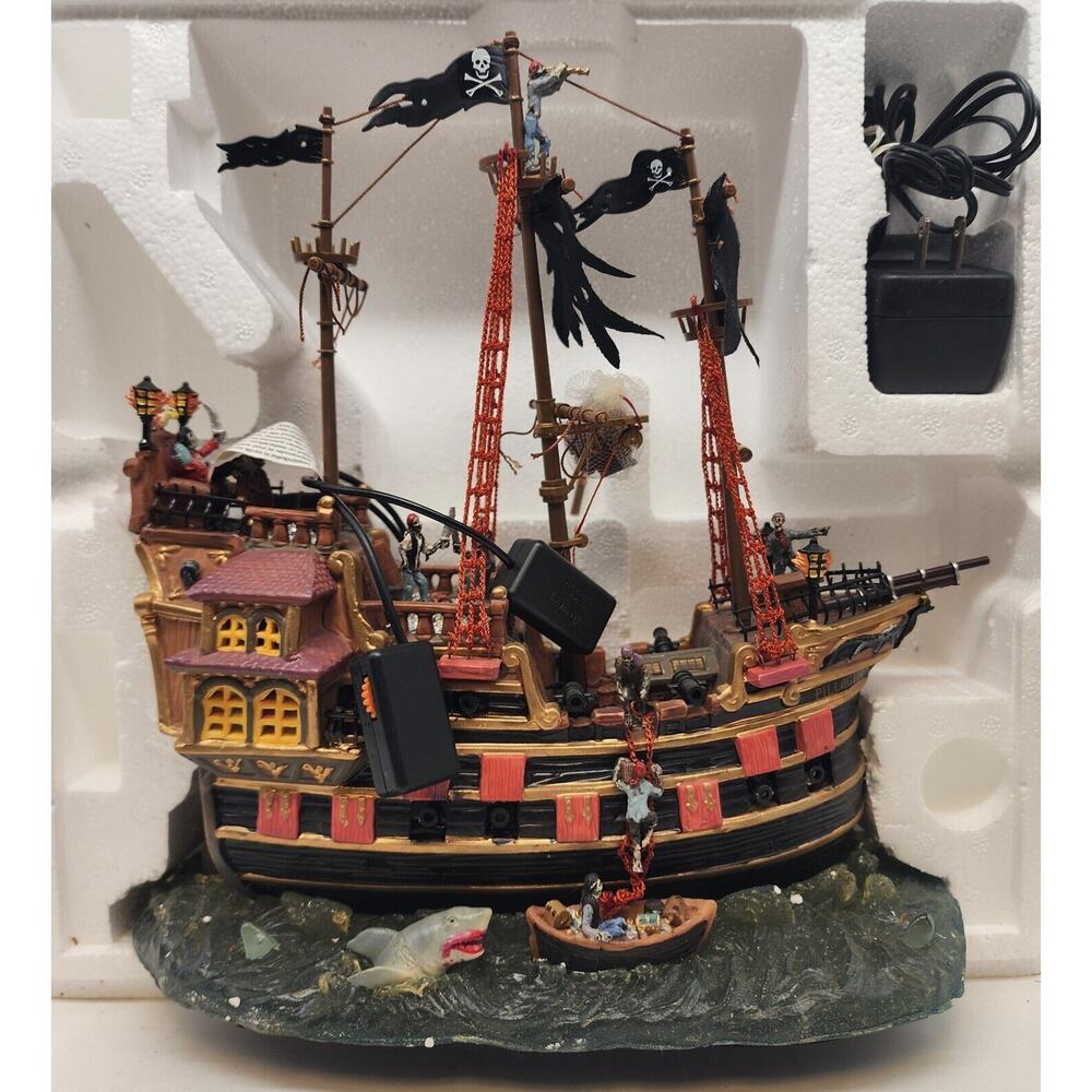 Lemax Spooky Town The Pillager #65409, 2006 Retired Pirate Ship AS IS